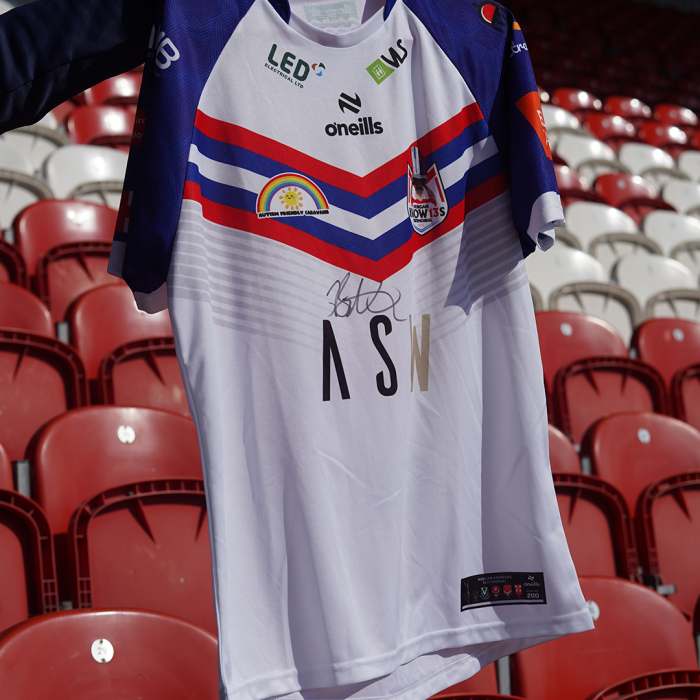 (Signed) Joe Batchelor Warm Up Top